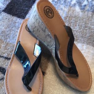 Wedge with black strap